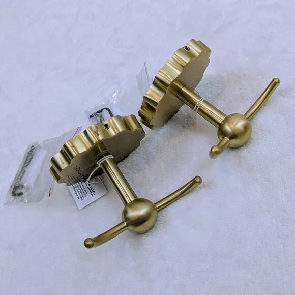 NWT Anthropologie Wiggle Bath Hook Set (2) in Brass - Picture 5 of 10